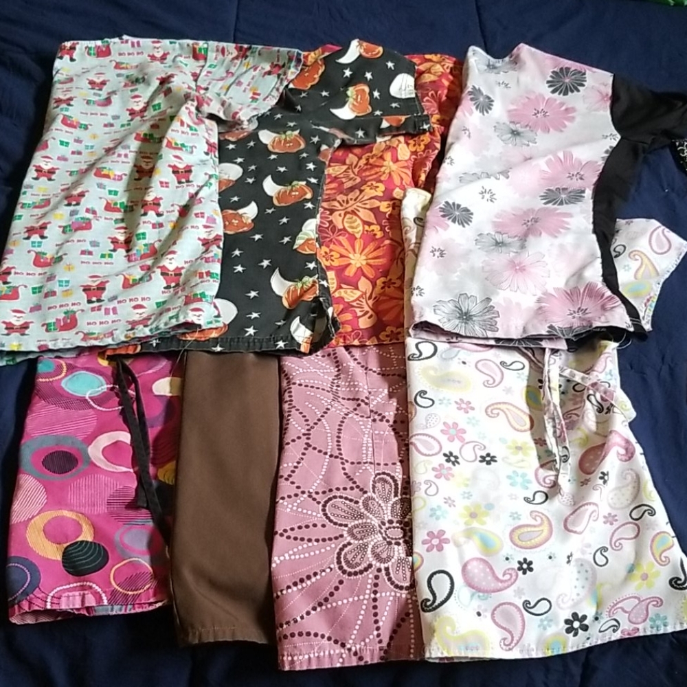 Bundle of 8 Small scrubs tops